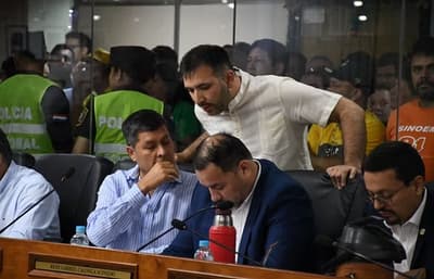 Catorce concejales de Asunción buscan el rekutu en 2026