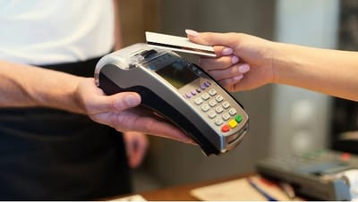 Cómo usar una tarjeta de crédito sin caer en deudas