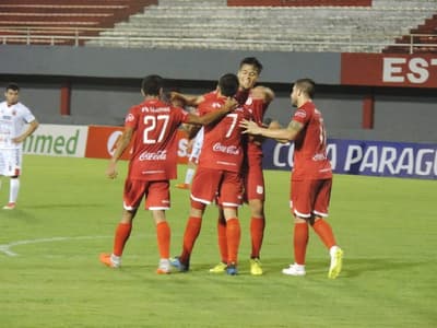 3 de Febrero supera a Ovetense y avanza en Copa Paraguay