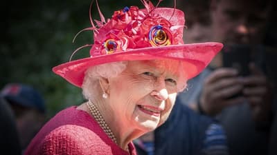La Reina Isabel II da positivo a coronavirus
