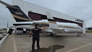 Jet de EEUU cae con 261 kilos de marihuana premium