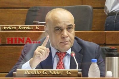 ¿La fórmula anti-corrupción de 'Bachi'? ¡Aumentar los salarios de los parlamentarios!