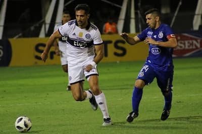 El Bicampeón no vacila ante su público