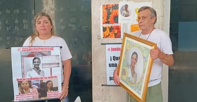 Juez acalla a padres de Sol Chávez con polémica medida judicial