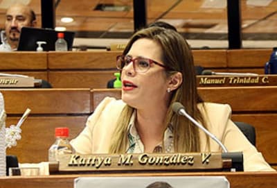 Kattya afirma que viceministro Rolón debe ser destituido