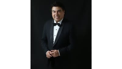 Concierto benéfico celebra 40 años de carrera del tenor Castro