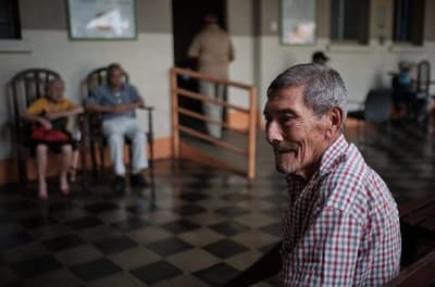 Día Mundial de la Vejez: piden frenar el maltrato a mayores