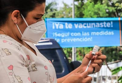 La vacunación sigue con las segundas dosis de Moderna, AstraZeneca y Pfizer