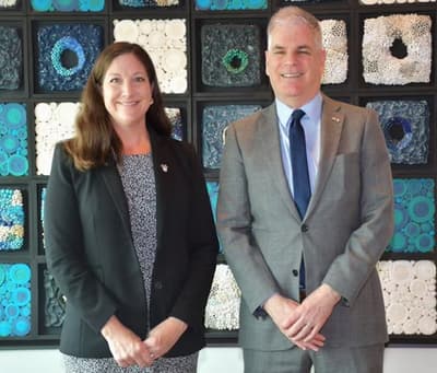 Directiva de USAID visita Paraguay en medio de controversia política