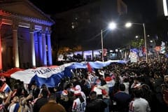 Masiva celebración por la Albirroja movilizó el centro de Asunción