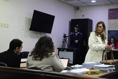 Kattya González sostiene que denunciar el título falso de Hernán Rivas le costó su banca