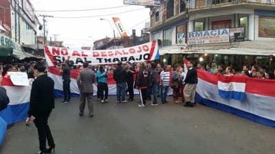 Julia Miranda Cueto bloqueada por manifestación