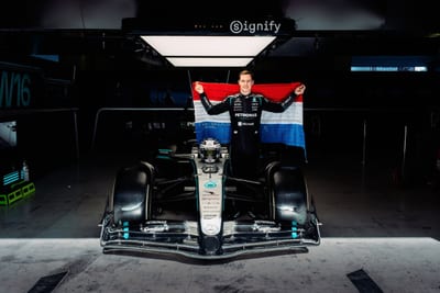 Histórico: Joshua Duerksen conduce por primera vez un Fórmula 1