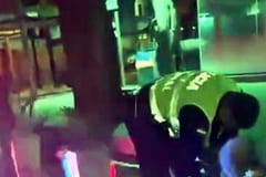 Policía aparentemente borracho casi arrolla a una familia en Asunción
