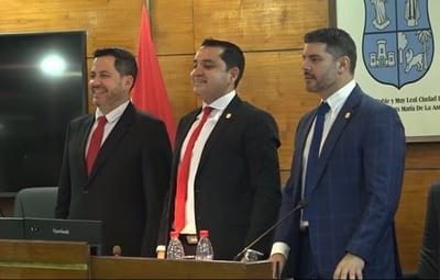 Jubilados exigen a Bello el pago urgente de sus haberes