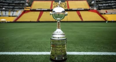 Equipos paraguayos enfrentan desafíos en copas internacionales