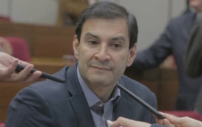 Ante amenaza de descuentos, senadores asisten puntuales a sesión