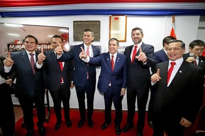 Cartes imaginó qué sería de Paraguay sin la ANR y evitó hablar del vice de Alliana