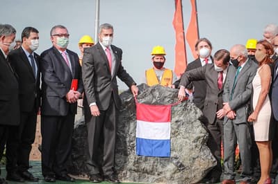 Inauguran obras del puente Asunción-Chaco'i y dan a conocer su nombre