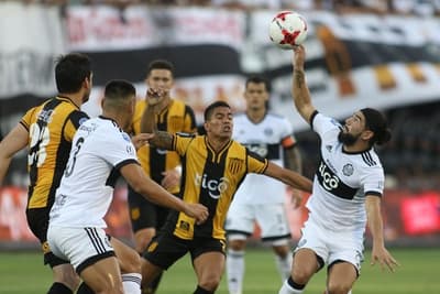 Tres partidos dan continuidad a la fecha 9 del Clausura