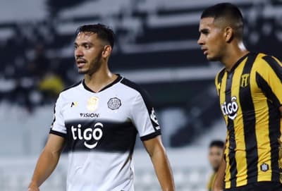 Olimpia vence a Guaraní y está en la punta
