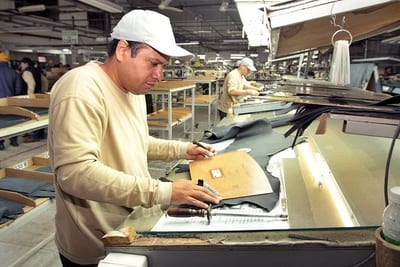 Mercado laboral paraguayo crece aunque mantiene brechas estructurales