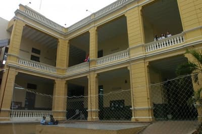 Colegio Asunción Escalada sin docentes: crisis educativa llega a casi dos meses