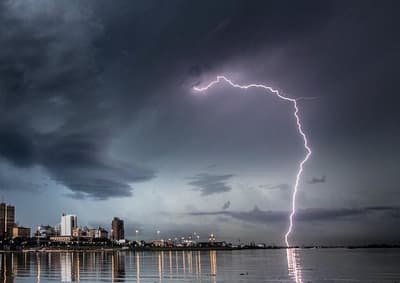Emiten alerta meteorológica para siete departamentos más