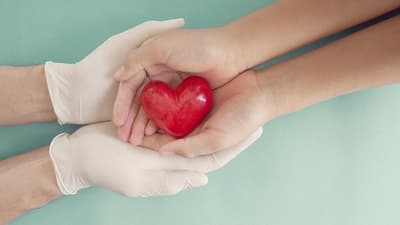 Urgen donantes de órganos para salvar a tres pacientes que necesitan corazón