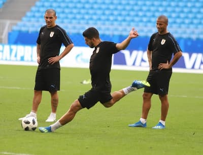 Uruguay, España y Portugal definen sus grupos este lunes