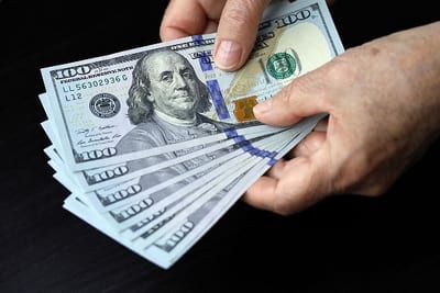 Dólar sigue por debajo de G. 6.000 y acumula fuerte caída