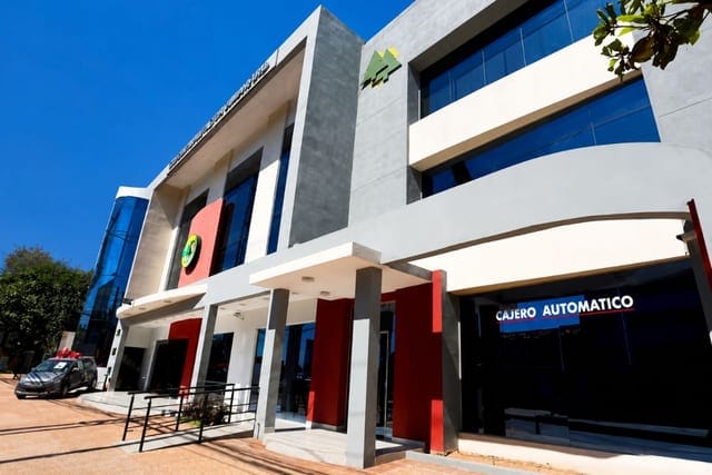 Allanan Cooperativa Lambaré por denuncia sobre venta de créditos