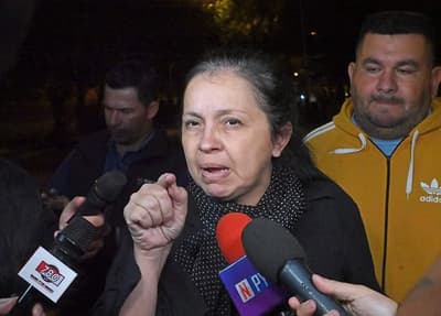 Senadora cuestiona inversión de IPS en Ueno Bank