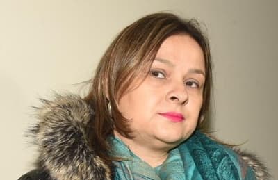 Ni una semana en la cárcel: Esposa de Díaz Verón va a su casa