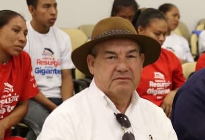 Denuncian a funcionaria de Fiscalía por extorsión a Lalo Gomes