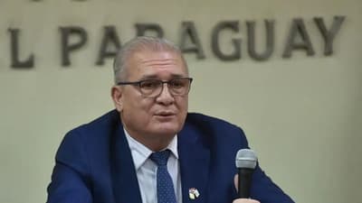 Tras críticas, Fiscalía designa equipo para investigar “campaña sucia”