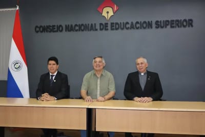 Contraloría alerta sobre 1.711 carreras sin acreditación vigente