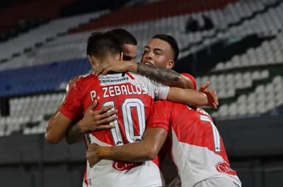 River Plate visita a Corinthians por seguir en la Sudamericana