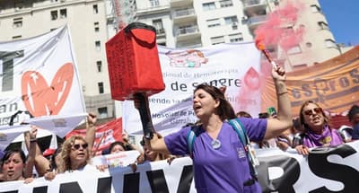 Senado argentino derrota a Milei y restituye fondos clave