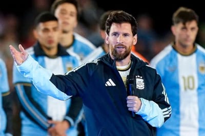 Messi se despide de Argentina entre lágrimas y ovaciones