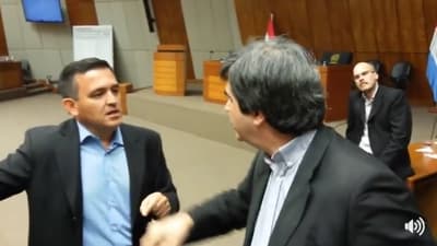 Fuerte cruce entre Petta y Filizzola