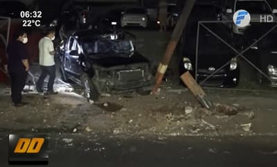 Conductor muere tres chocar contra columna sobre Mcal. López