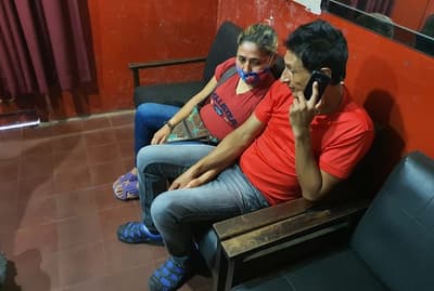 Imputan a mujer que reapareció con su amante en comisaría