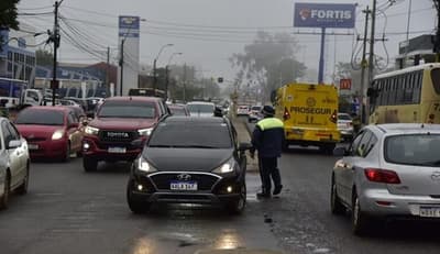 Nuevo semáforo prohíbe giro en Eusebio Ayala y Cedro