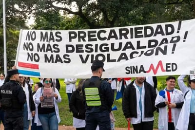 Ovelar descarta aumento a médicos por falta de recursos