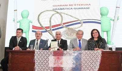 Lanzan primera gramática oficial de la lengua guaraní