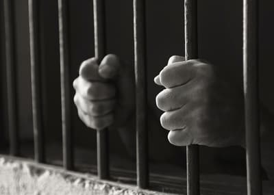 Padre que abusaba de sus hijos fue condenado a 15 años de cárcel