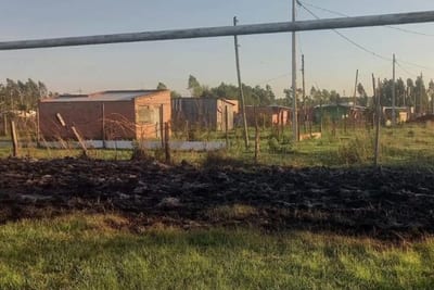 Incendio en cancha del Ovetense casi alcanza vestuarios