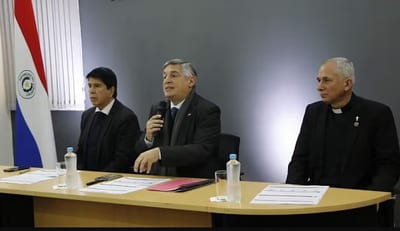 Contraloría revela graves fallas en el control de títulos universitarios
