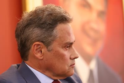Jesús Argaña busca la precandidatura presidencial de la ANR y ataca a Peña